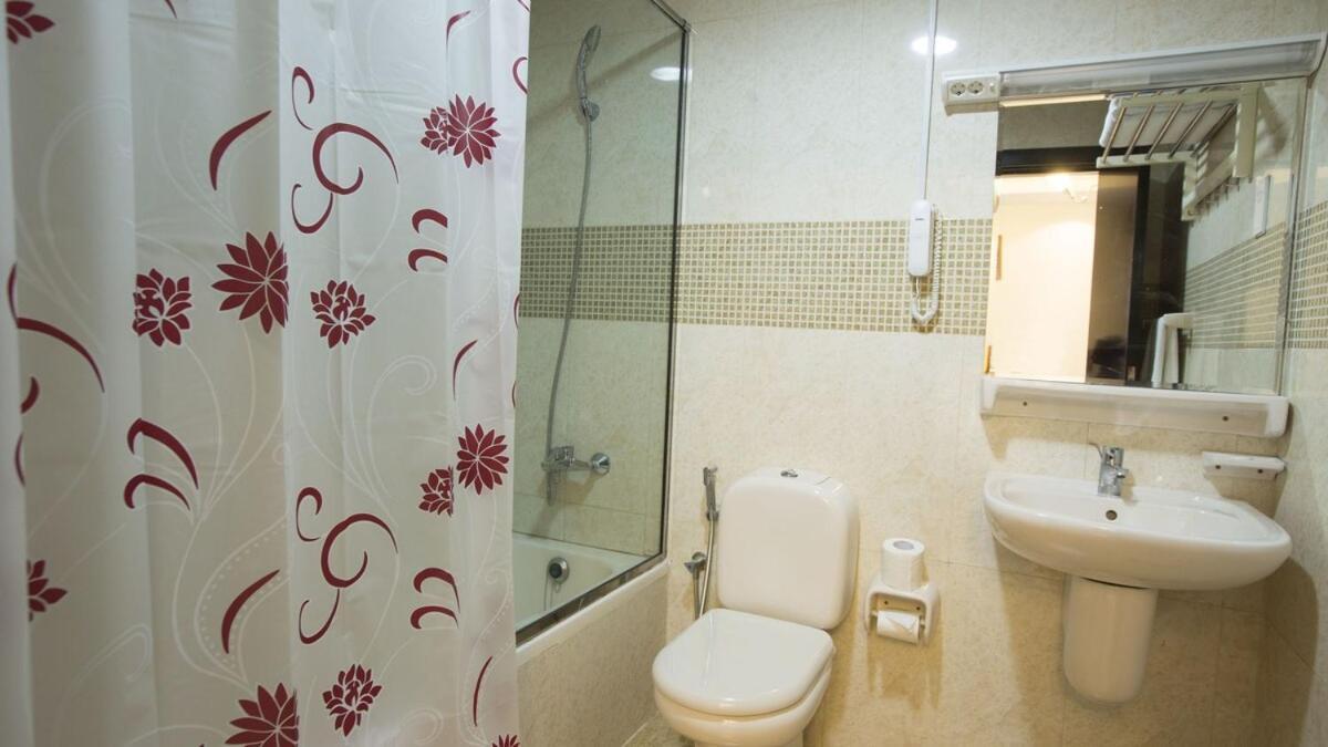 The Flex Partition Near Mall Of The Emirates * Dubai